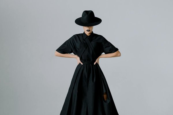 Elevate your style: essential guide to crafting a chic feminine outfit with oxford shoes in the uk